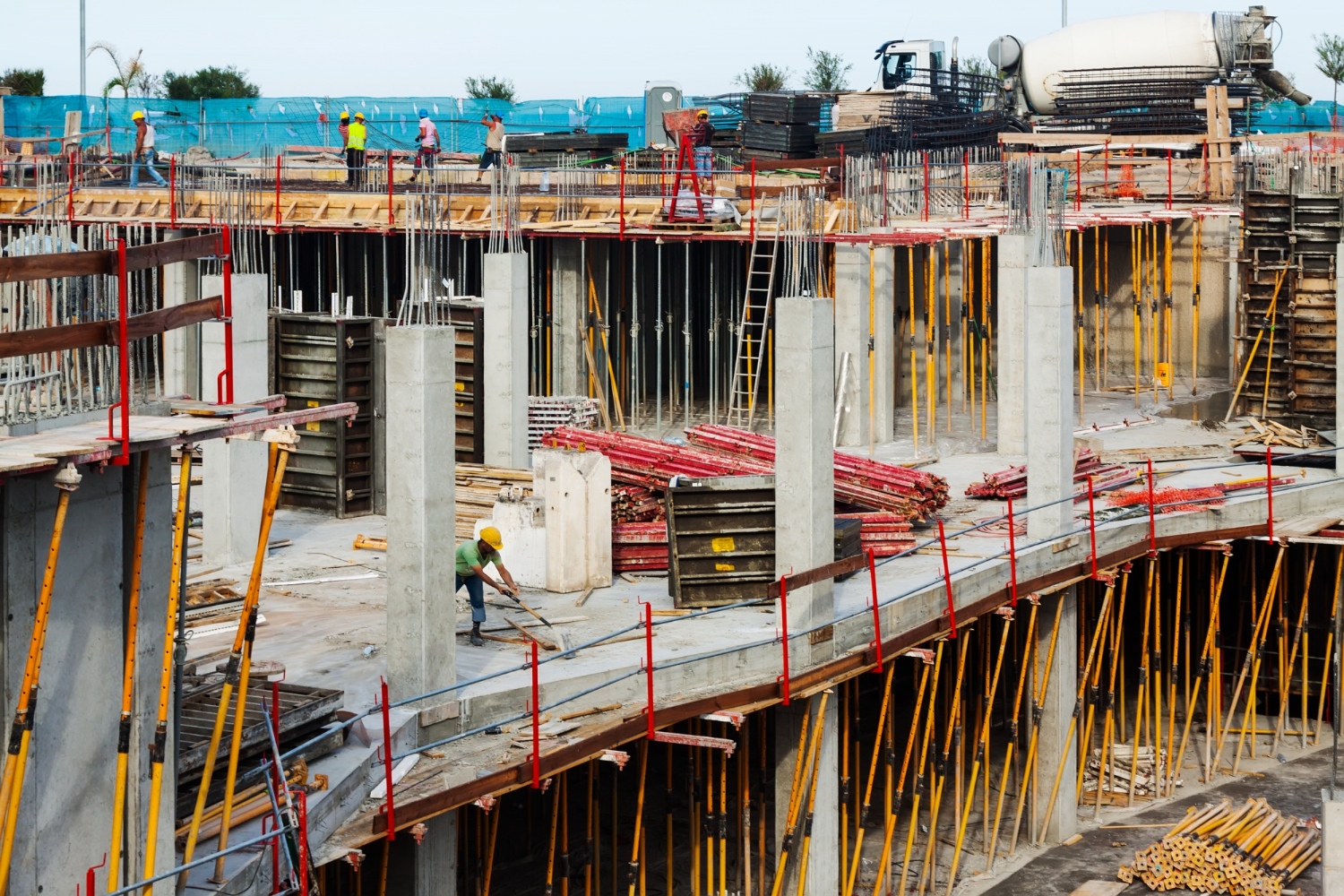 The Role of Concrete Specialists in Modern Mining: How Mine Guard Enhances Tunnel Safety