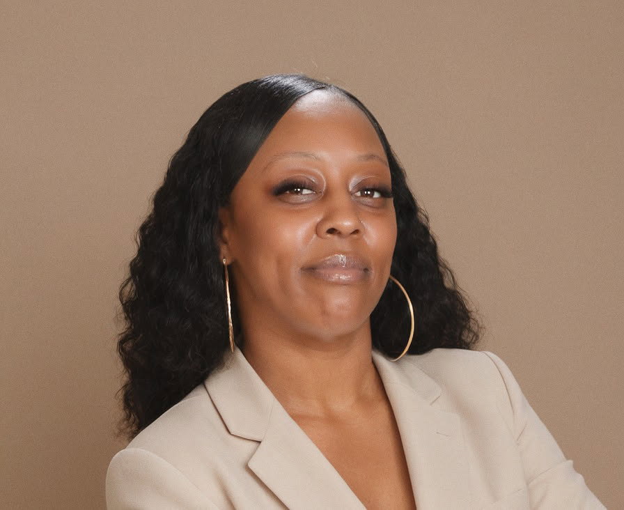 Book Writer Kennya Nelson