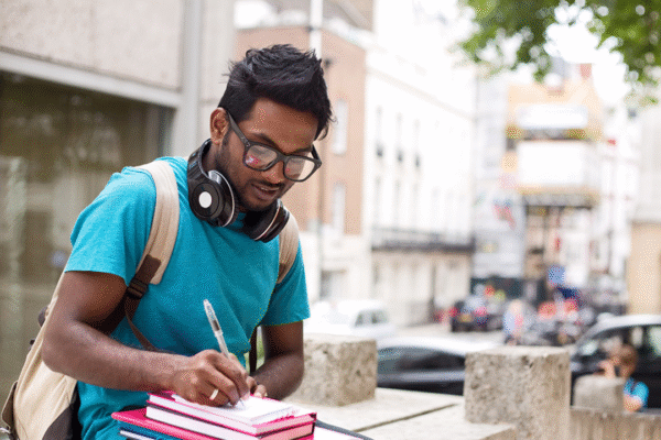 SmartBeee Your Trusted Guide to International Student Success