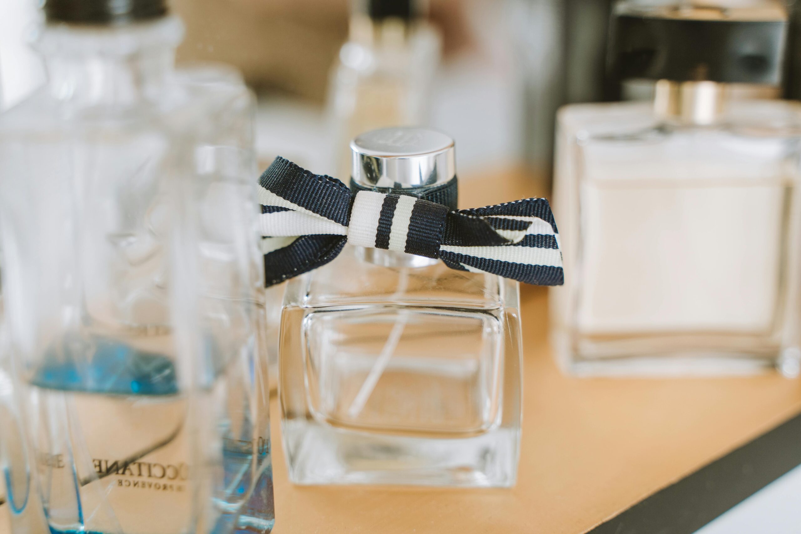 Perfume Oils vs Sprays: Which Lasts Longer on Your Skin?