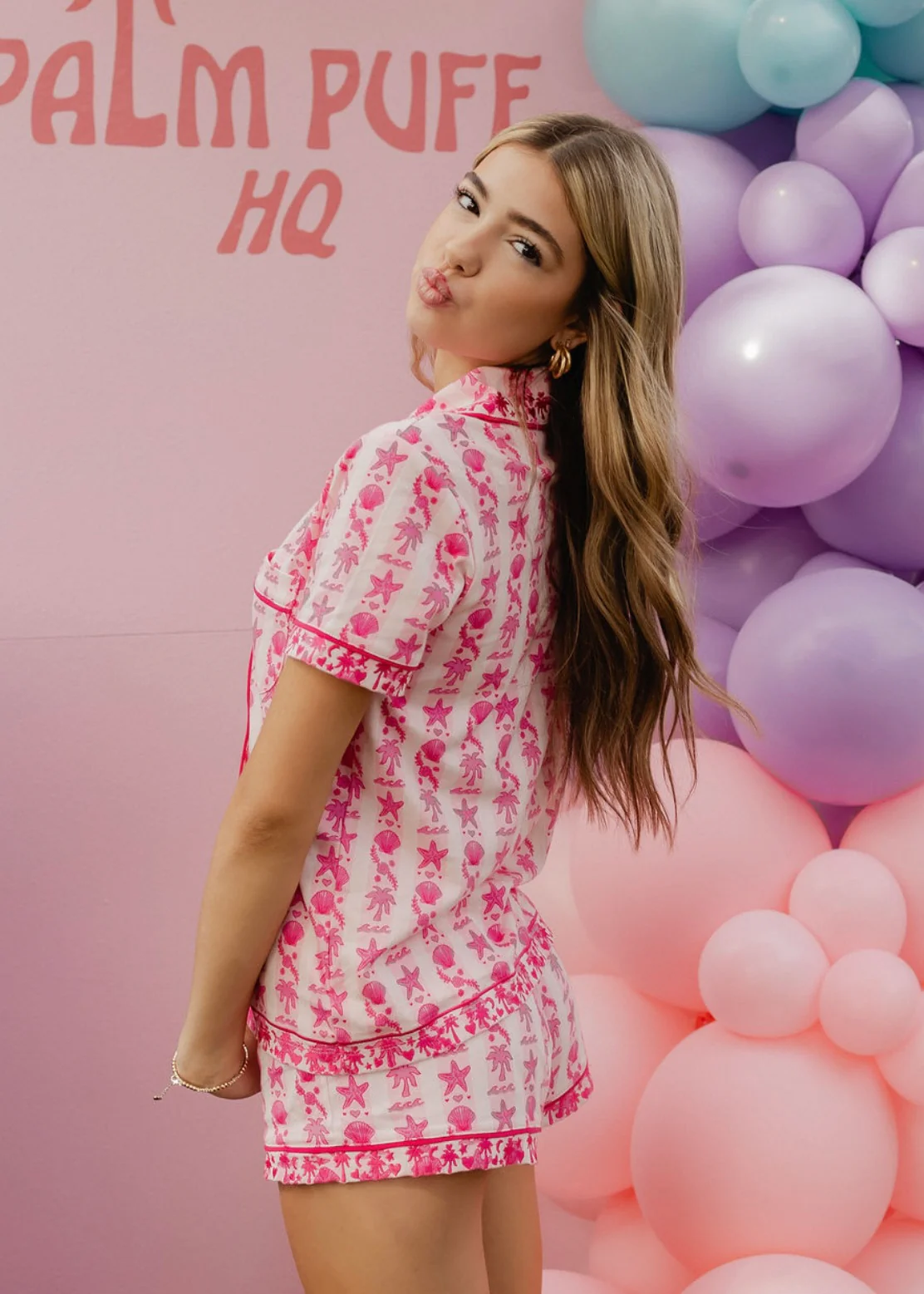Discover PinkPaalmpff T-Shirts