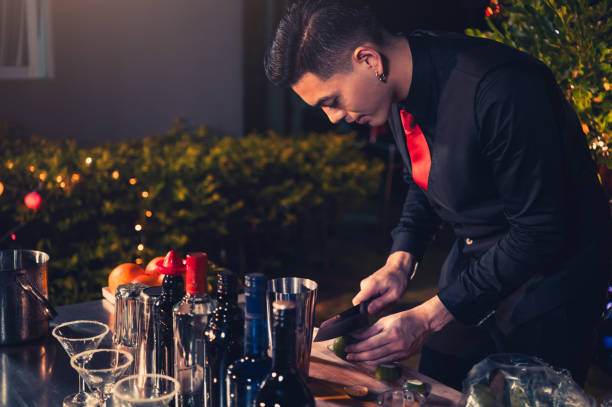 Private bartender for home parties Los Angeles